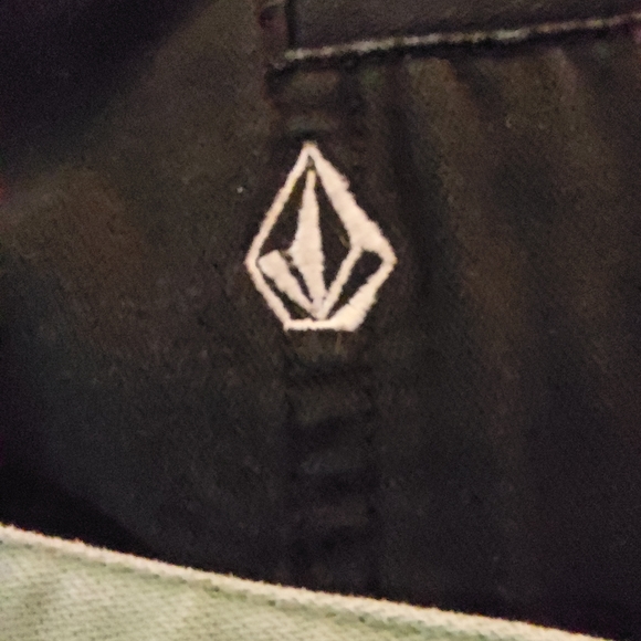 VOLCOM BUNDLE 3 PAIRS Y2K LONGER SHORTS - Picture 6 of 16